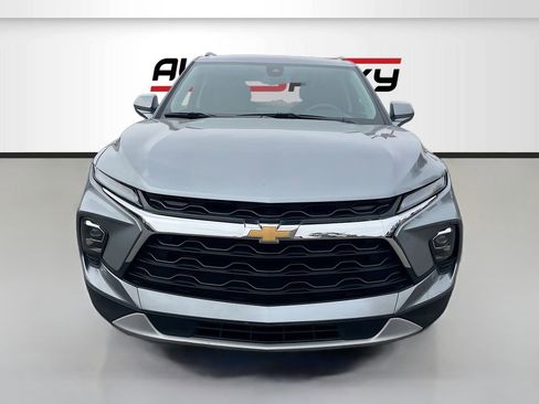 Used 2023 Chevrolet Blazer LT w/ Convenience Package AWD/4WD image 2