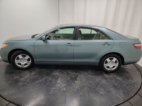 Used 2007 Toyota Camry SE image 4