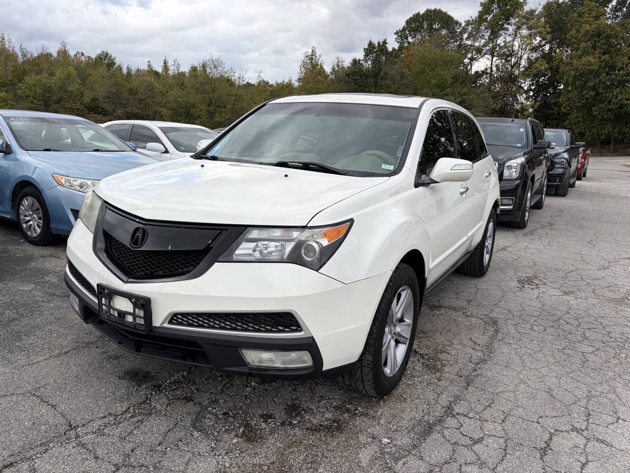 Used 2013 Acura MDX w/ Tech & Entertainment Pkg AWD/4WD image 2