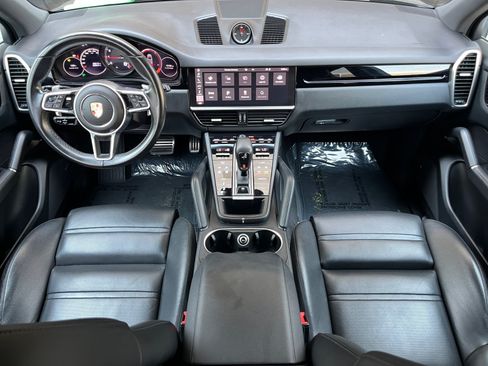Used 2021 Porsche Cayenne S AWD/4WD image 22