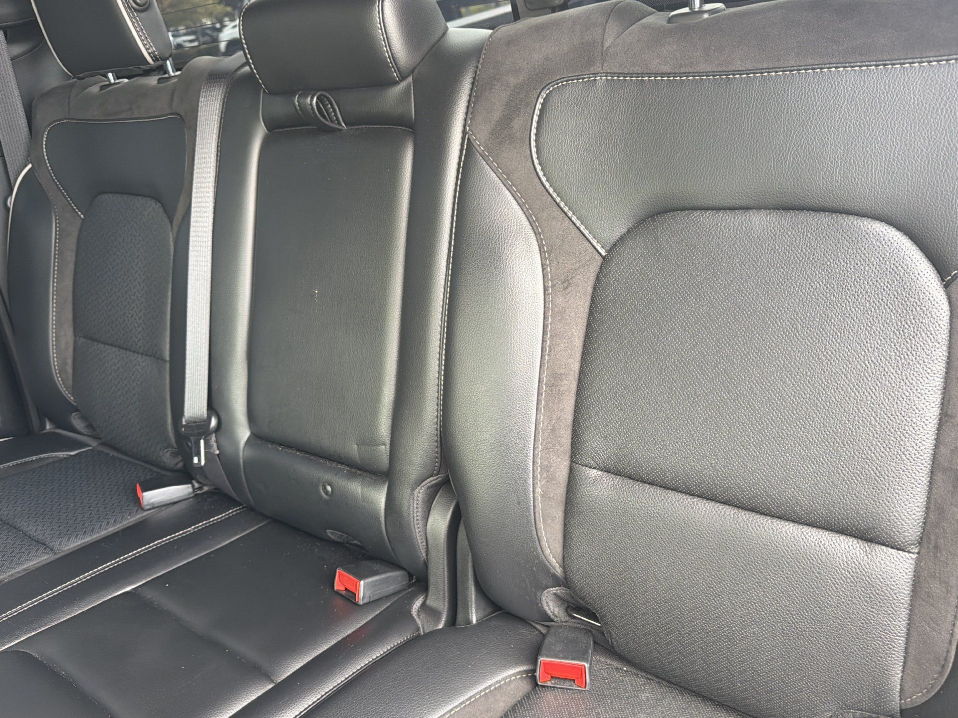 Used 2023 RAM 1500 Laramie AWD/4WD image 19