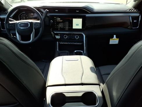 New 2026 GMC Sierra 3500 Denali w/ Denali Reserve Package AWD/4WD image 12