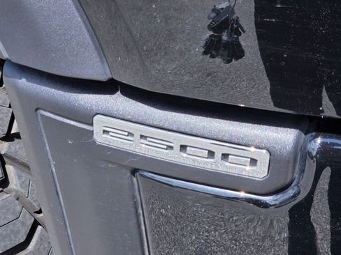 Used 2024 GMC Sierra 2500 Denali w/ Denali Reserve Package image 9