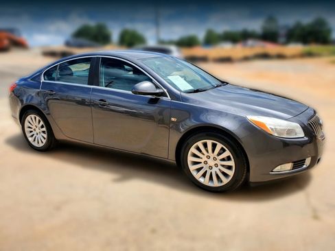 Used 2011 Buick Regal CXL FWD image 18