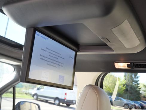 Certified 2025 Toyota Sienna Platinum FWD image 34