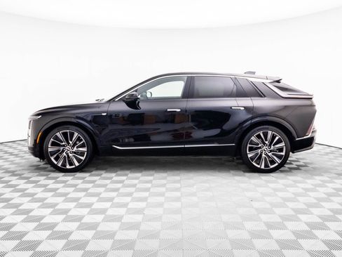 Certified 2026 Cadillac Lyriq Signature Luxury w/ Nappa Leather Package AWD/4WD image 2