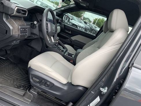 Used 2025 Toyota Tacoma Limited AWD/4WD image 18