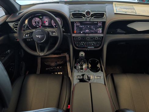 New 2026 Bentley Bentayga AWD/4WD image 4