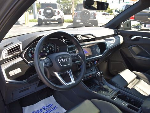 Used 2025 Audi Q3 2.0T Premium w/ Convenience Package AWD/4WD image 11