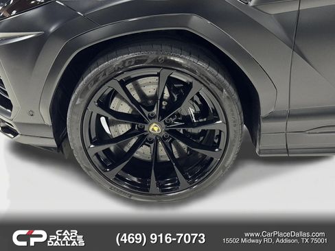 Used 2021 Lamborghini Urus AWD/4WD image 48