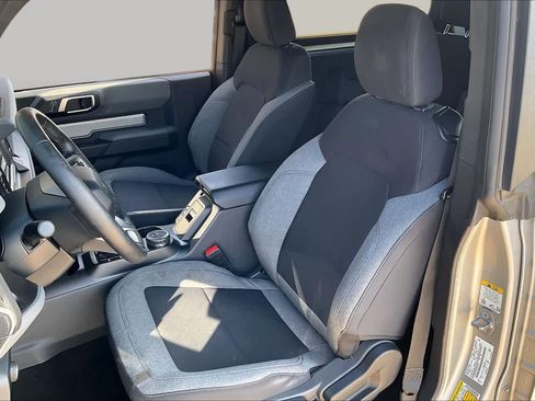 Used 2022 Ford Bronco Big Bend AWD/4WD image 9
