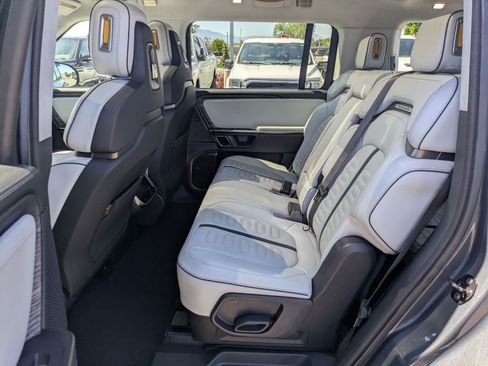 Used 2023 Rivian R1S Adventure AWD/4WD image 28