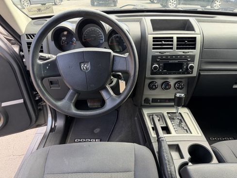Used 2011 Dodge Nitro Heat image 6