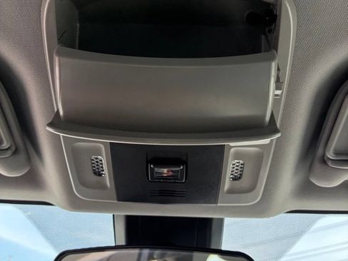 Used 2023 Toyota Camry SE FWD image 38