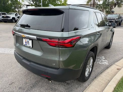 Used 2023 Chevrolet Traverse LT image 4