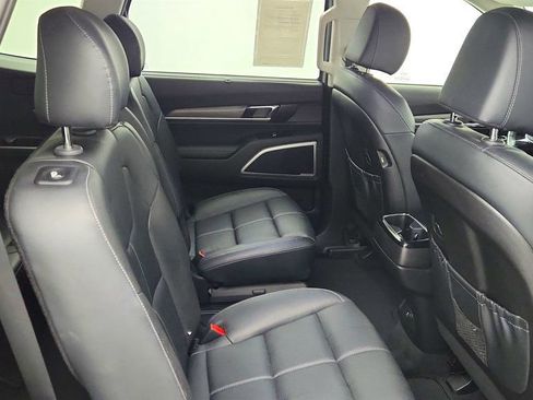 Used 2022 Kia Telluride EX w/ EX Premium Package image 26