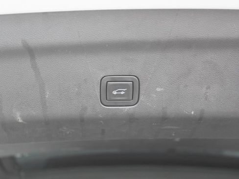 Used 2023 Chevrolet Tahoe RST AWD/4WD image 9