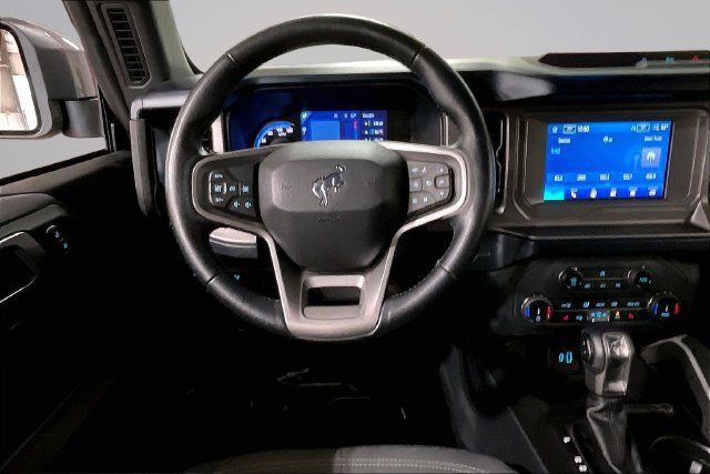 Used 2022 Ford Bronco Outer Banks AWD/4WD image 5