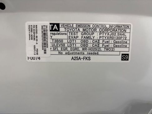 Used 2023 Toyota RAV4 Adventure image 29