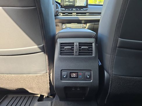 New 2025 Mitsubishi Outlander AWD image 27