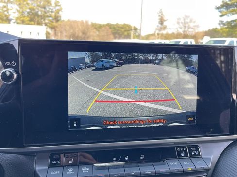 Used 2025 Toyota Camry SE w/ Multimedia Upgrade Package image 11