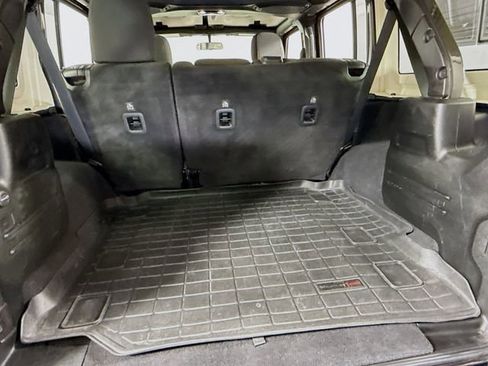 Used 2020 Jeep Wrangler Unlimited Sport S image 32