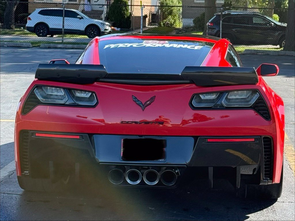 Used 2015 Chevrolet Corvette Z06 w/ 2LZ Preferred Equipment Group RWD image 8