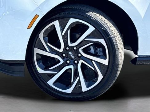 New 2026 Lincoln Navigator Reserve AWD/4WD image 47