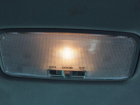 Used 2024 Toyota Camry SE image 37