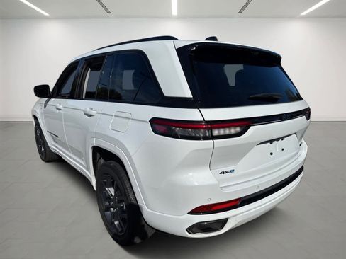 Used 2023 Jeep Grand Cherokee 30th Anniversary image 4