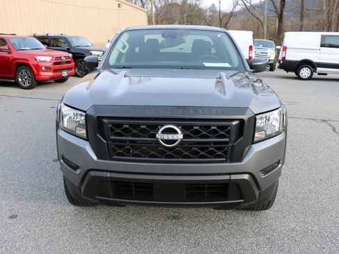 Used 2022 Nissan Frontier S w/ Technology Package image 11