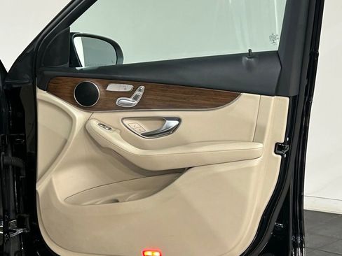 Used 2022 Mercedes-Benz GLC 300 4MATIC image 54