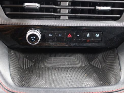 Used 2025 Ford Explorer ST-Line w/ ST-Line Street Pack image 35