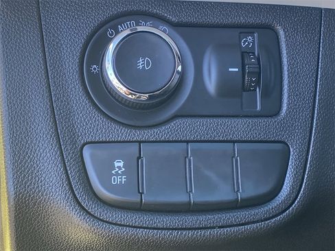 Used 2018 Chevrolet Spark LT image 29