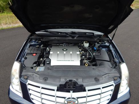 Used 2008 Cadillac DTS FWD image 25