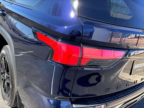 Used 2025 Toyota Sequoia Limited w/ Tow Technology Package image 27