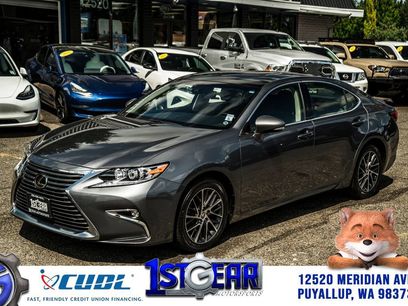 Used 2017 Lexus ES 350 w/ Navigation System Package