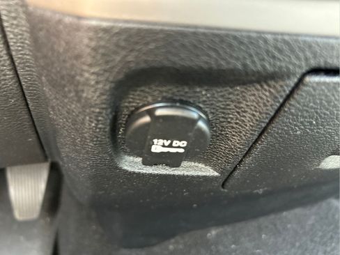 Used 2018 RAM 2500 SLT AWD/4WD image 32