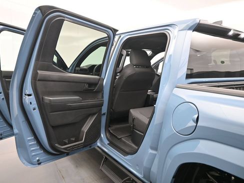 Used 2026 Toyota Tacoma SR5 AWD/4WD image 16