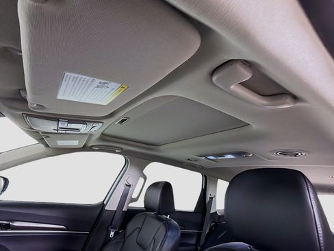 Used 2025 Kia Telluride S FWD image 26