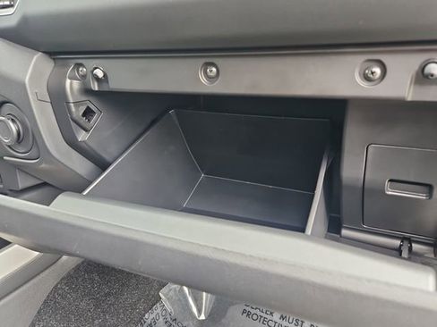 Used 2024 Nissan Frontier SV image 20