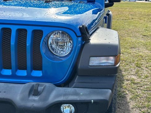 Certified 2021 Jeep Wrangler Unlimited Sport image 9