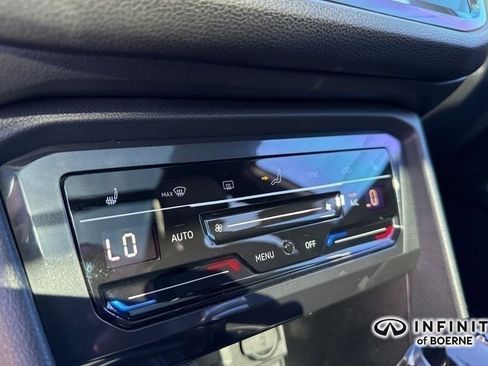 Used 2022 Volkswagen Tiguan SE R-Line image 13