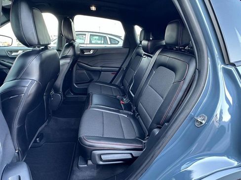 Used 2024 Ford Escape ST-Line w/ Tech Pack #1 AWD/4WD image 10