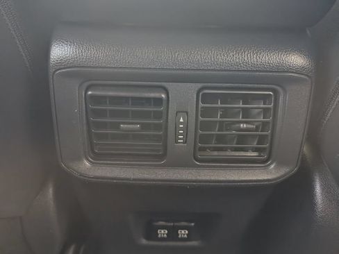 Used 2019 Toyota RAV4 XLE Premium AWD/4WD image 22