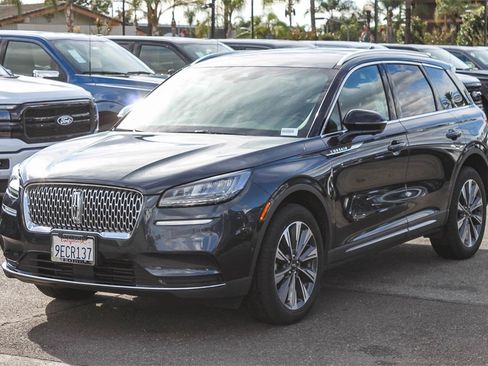 Used 2022 Lincoln Corsair Reserve image 3