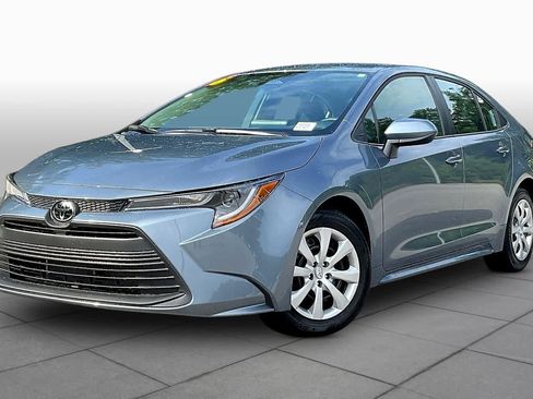 Used 2026 Toyota Corolla LE FWD image 1