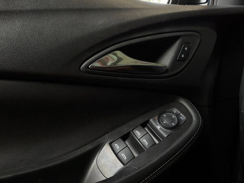 Used 2025 Buick Encore GX Preferred FWD image 19