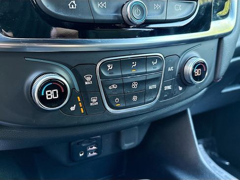 Used 2023 Chevrolet Traverse RS w/ LPO, Floor Liner Package AWD/4WD image 16