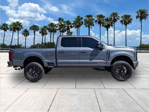 Used 2024 Ford F350 Platinum w/ FX4 Off-Road Package image 5